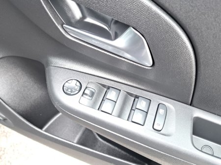 2025 Opel Corsa - photo 29