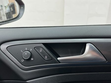 2020 Volkswagen Golf - photo 25