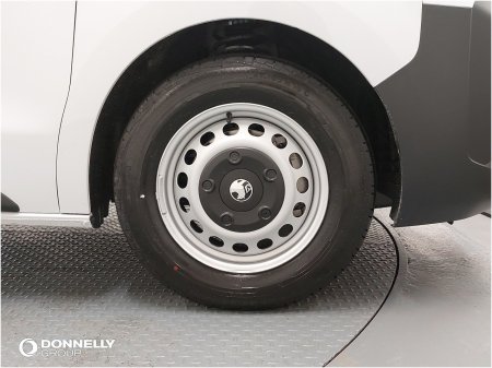 2026 Vauxhall Vivaro - photo 11