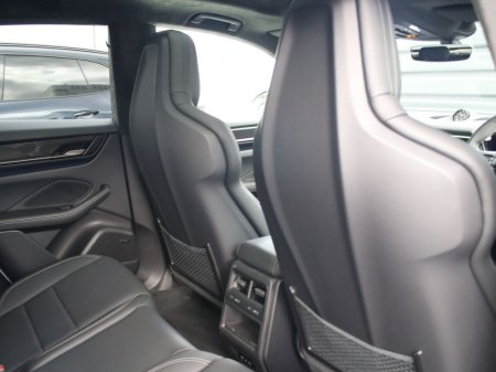 2026 Porsche Macan - photo 9