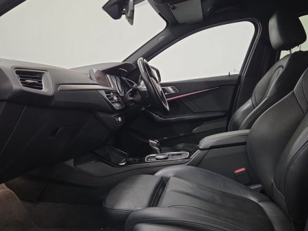 2021 BMW 1-Series - photo 7
