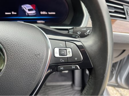 2018 Volkswagen Passat - photo 26