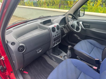 2009 Peugeot Partner - photo 17