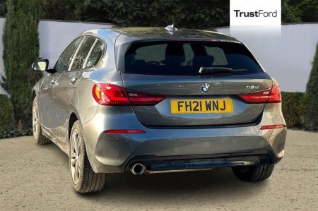 2021 BMW 1-Series - photo 2