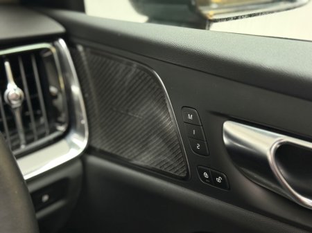 2025 Volvo V60 - photo 21