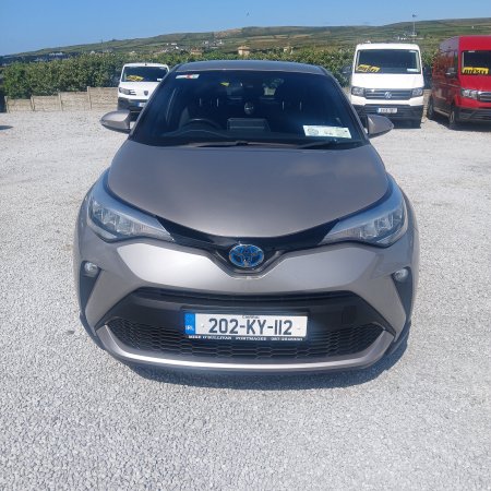2020 Toyota C-HR 1.8 HYBRID LUNA