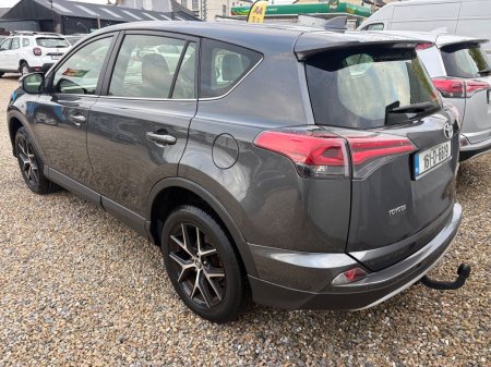 2016 Toyota RAV4 - photo 2