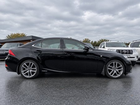 2016 Lexus IS - photo 5