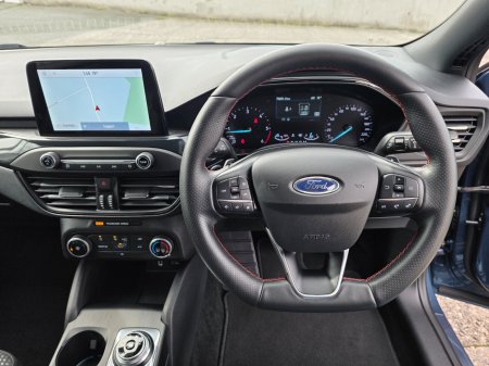 2020 Ford Focus - photo 17