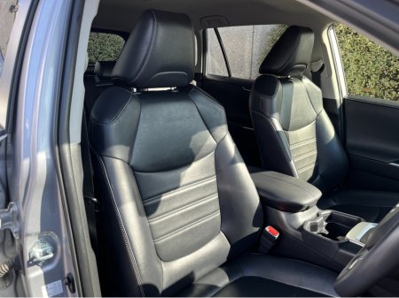 2020 Toyota RAV4 - photo 12