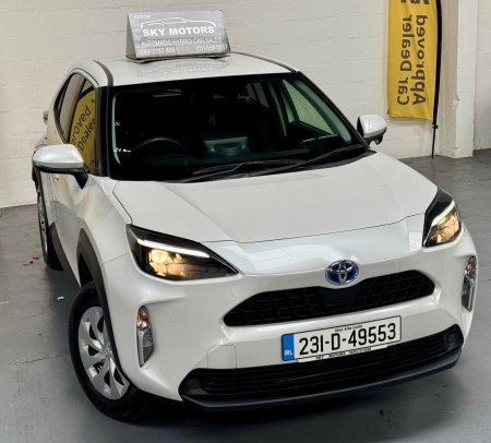 2023 Toyota Yaris Cross 1.5 Hybrid CVT Luna