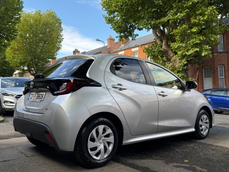 2022 Toyota Yaris - photo 5