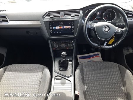 2019 Volkswagen Tiguan - photo 2