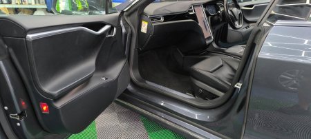 2016 Tesla Model S - photo 10