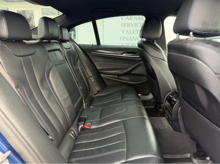 2023 BMW 5-Series - photo 17
