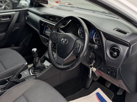 2017 Toyota Corolla - photo 28