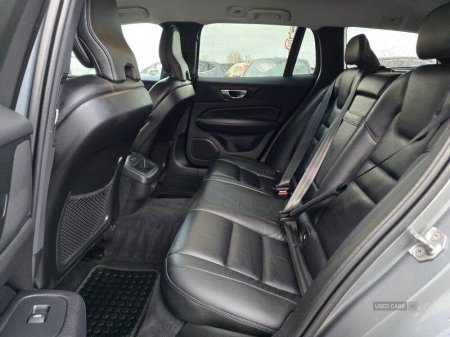 2021 Volvo V60 - photo 8