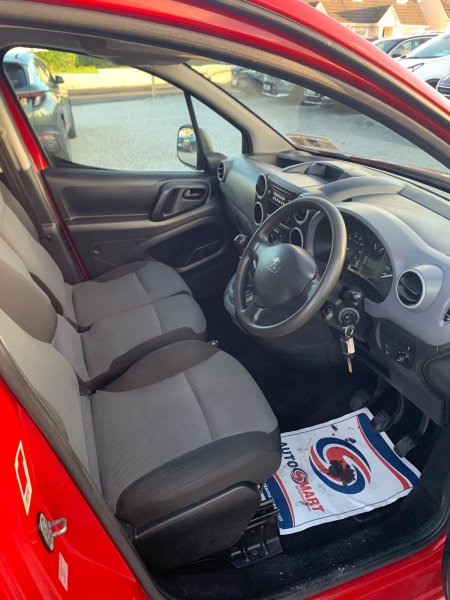 2018 Peugeot Partner - photo 2