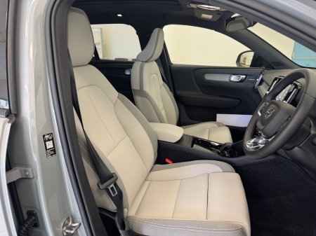 2026 Volvo EX40 - photo 11