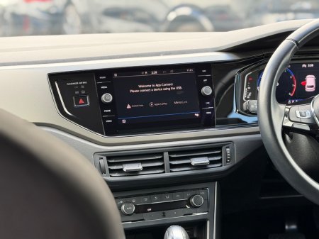 2021 Volkswagen Polo - photo 23
