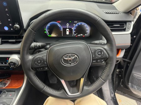 2024 Toyota RAV4 - photo 9