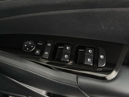 2023 Kia Sportage - photo 35