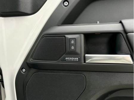 2026 Land Rover Defender - photo 18
