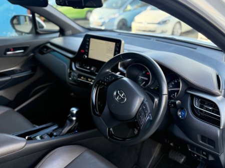 2020 Toyota C-HR - photo 14