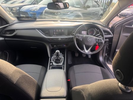 2021 Opel Insignia - photo 12
