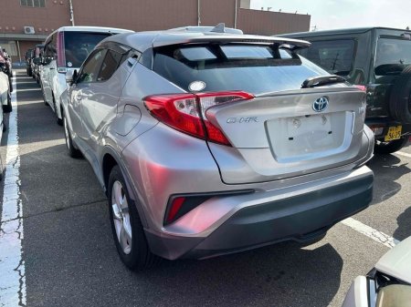 2017 Toyota C-HR - photo 2
