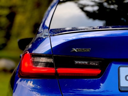 2022 BMW 3-Series - photo 6