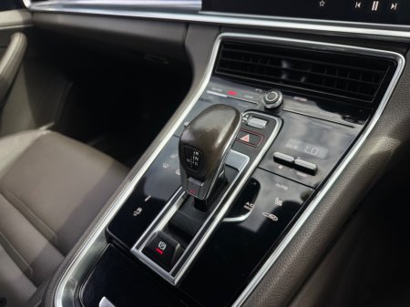 2018 Porsche Panamera - photo 17