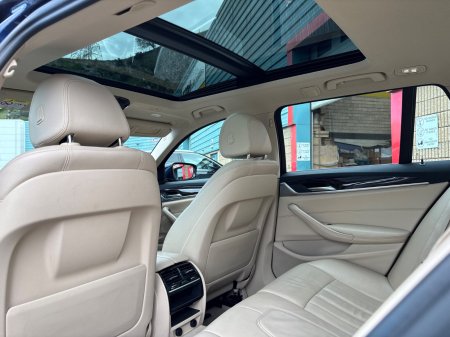 2017 BMW 5-Series - photo 15