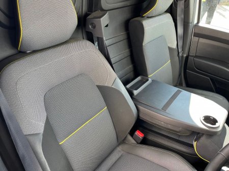 2025 Renault Kangoo - photo 7