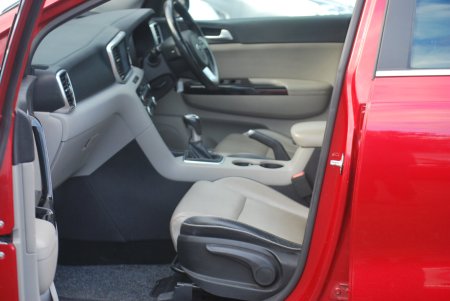 2020 Kia Sportage - photo 8
