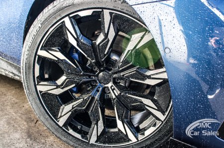 2025 BMW 5-Series - photo 17