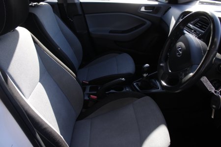 2016 Hyundai i20 - photo 11