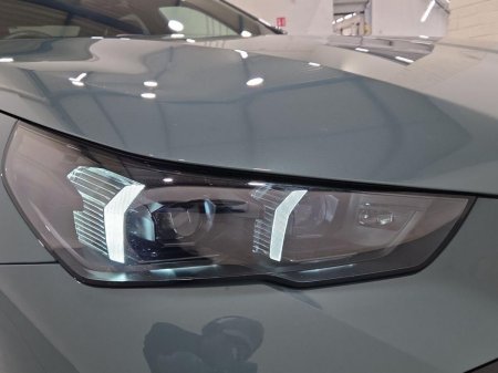 2025 BMW 5-Series - photo 21