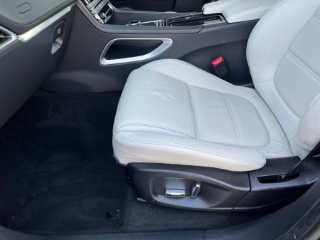 2020 Jaguar F-Pace - photo 26