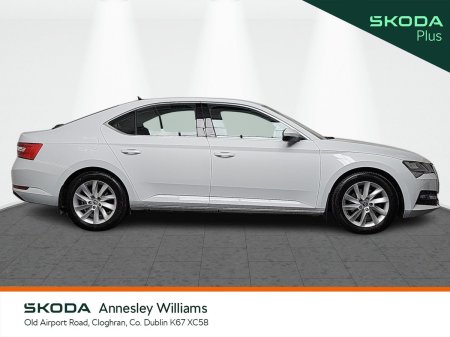 2025 Skoda Superb - photo 11