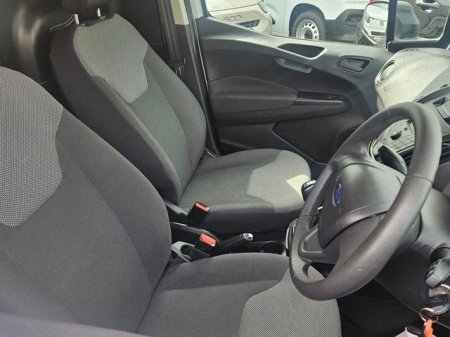 2022 Ford Transit Courier - photo 17