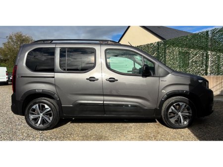 2020 Peugeot Rifter - photo 9