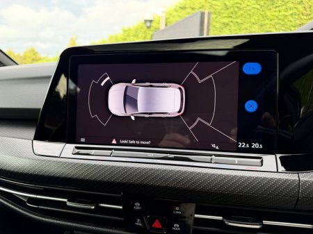 2021 Volkswagen Golf - photo 17
