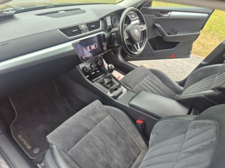 2018 Skoda Superb - photo 11