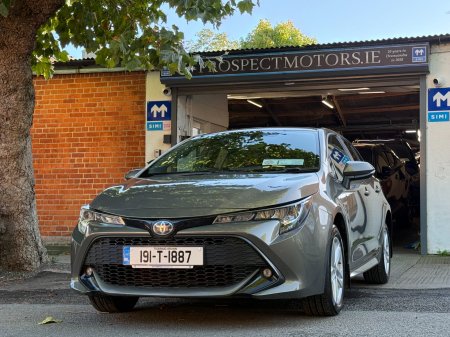 2019 Toyota Corolla 1.8 Hybrid Luna Hatchback