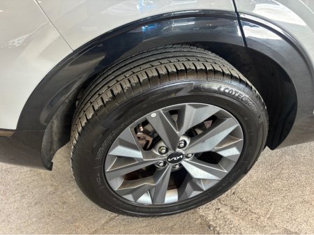 2024 Kia Sportage - photo 2