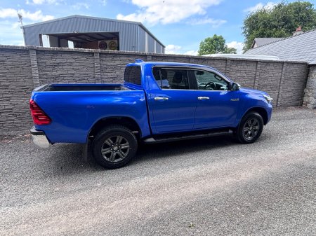 2022 Toyota Hilux - photo 3