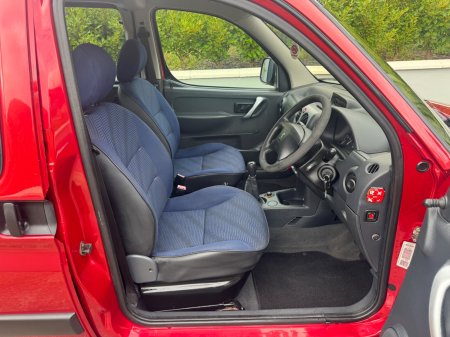 2009 Peugeot Partner - photo 14