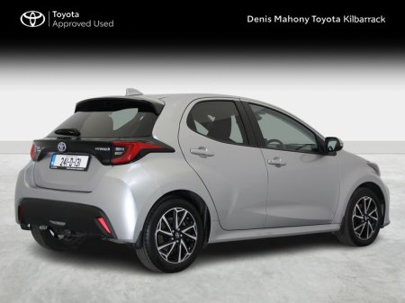 2024 Toyota Yaris - photo 2