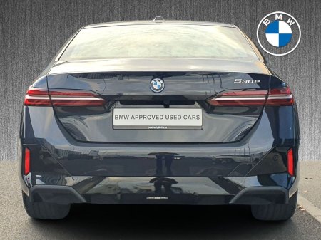 2024 BMW 5-Series - photo 15